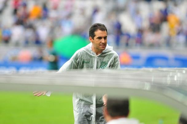 Cruzeiro e Caldense se enfrentaram em jogo vlido pela segunda rodada do Estadual