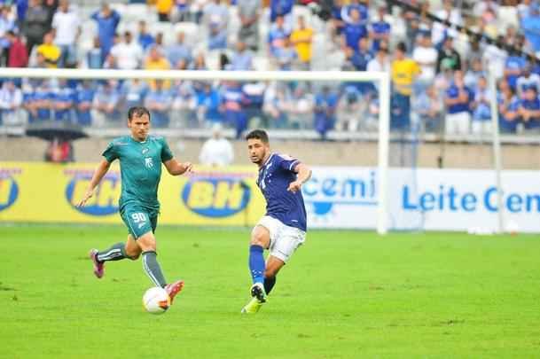 Cruzeiro e Caldense se enfrentaram em jogo vlido pela segunda rodada do Estadual