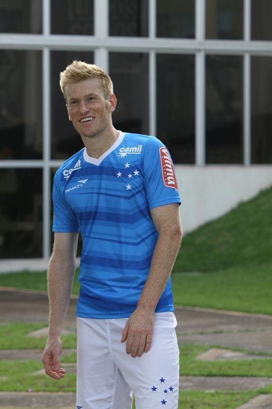 De Arrascaeta foi inscrito no BID e estrear pelo Cruzeiro contra o Guarani, nesta quarta; os reforos Paulo Andr e Willians participaram pela primeira vez de uma atividade sob o comando de Marcelo Oliveira