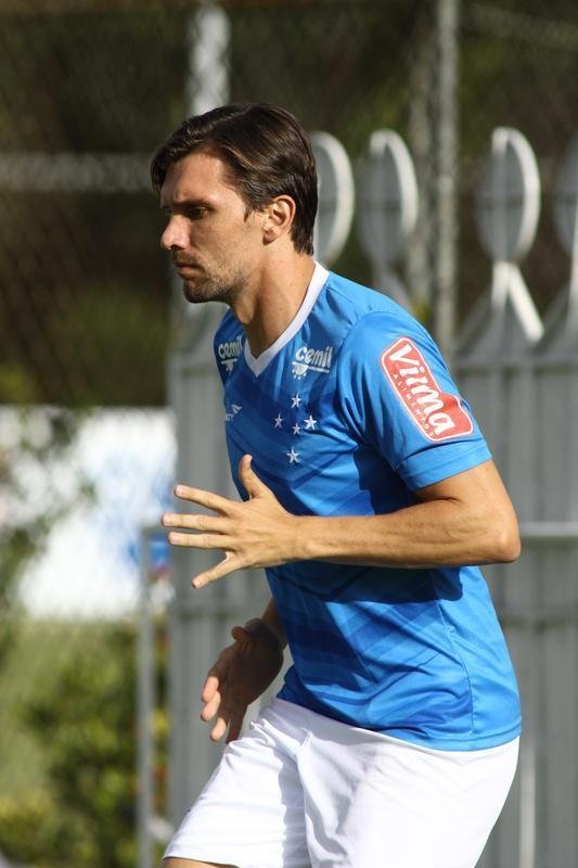 De Arrascaeta foi inscrito no BID e estrear pelo Cruzeiro contra o Guarani, nesta quarta; os reforos Paulo Andr e Willians participaram pela primeira vez de uma atividade sob o comando de Marcelo Oliveira