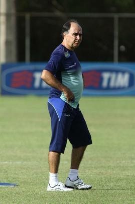 De Arrascaeta foi inscrito no BID e estrear pelo Cruzeiro contra o Guarani, nesta quarta; os reforos Paulo Andr e Willians participaram pela primeira vez de uma atividade sob o comando de Marcelo Oliveira