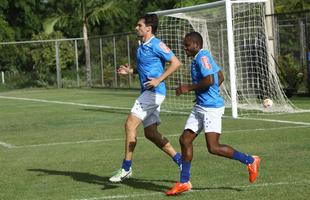 De Arrascaeta foi inscrito no BID e estrear pelo Cruzeiro contra o Guarani, nesta quarta; os reforos Paulo Andr e Willians participaram pela primeira vez de uma atividade sob o comando de Marcelo Oliveira