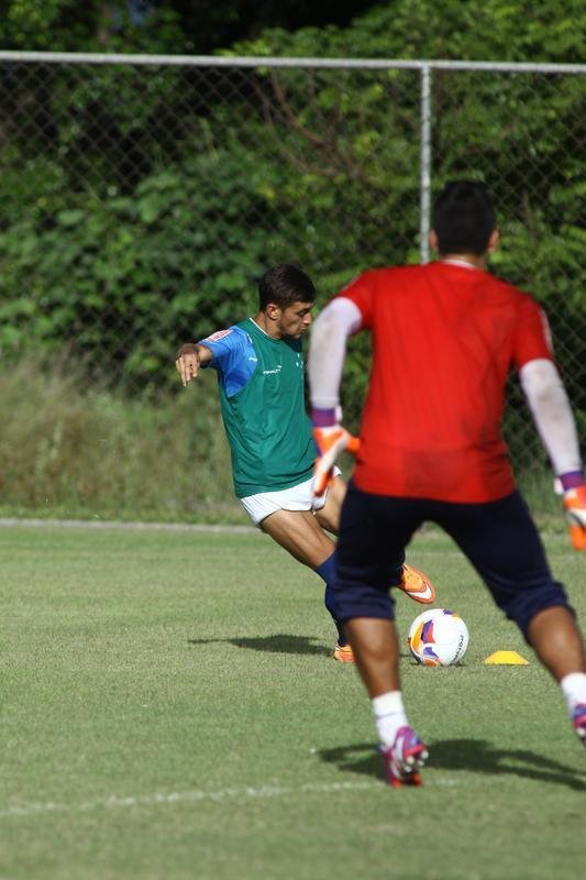 De Arrascaeta foi inscrito no BID e estrear pelo Cruzeiro contra o Guarani, nesta quarta; os reforos Paulo Andr e Willians participaram pela primeira vez de uma atividade sob o comando de Marcelo Oliveira