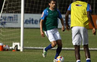 De Arrascaeta foi inscrito no BID e estrear pelo Cruzeiro contra o Guarani, nesta quarta; os reforos Paulo Andr e Willians participaram pela primeira vez de uma atividade sob o comando de Marcelo Oliveira