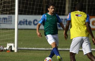 De Arrascaeta foi inscrito no BID e estrear pelo Cruzeiro contra o Guarani, nesta quarta; os reforos Paulo Andr e Willians participaram pela primeira vez de uma atividade sob o comando de Marcelo Oliveira