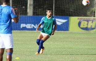 De Arrascaeta foi inscrito no BID e estrear pelo Cruzeiro contra o Guarani, nesta quarta; os reforos Paulo Andr e Willians participaram pela primeira vez de uma atividade sob o comando de Marcelo Oliveira