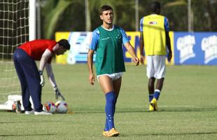 De Arrascaeta foi inscrito no BID e estrear pelo Cruzeiro contra o Guarani, nesta quarta; os reforos Paulo Andr e Willians participaram pela primeira vez de uma atividade sob o comando de Marcelo Oliveira