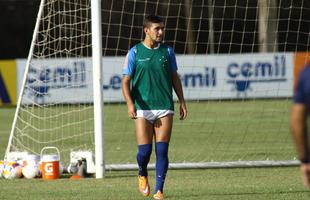 De Arrascaeta foi inscrito no BID e estrear pelo Cruzeiro contra o Guarani, nesta quarta; os reforos Paulo Andr e Willians participaram pela primeira vez de uma atividade sob o comando de Marcelo Oliveira