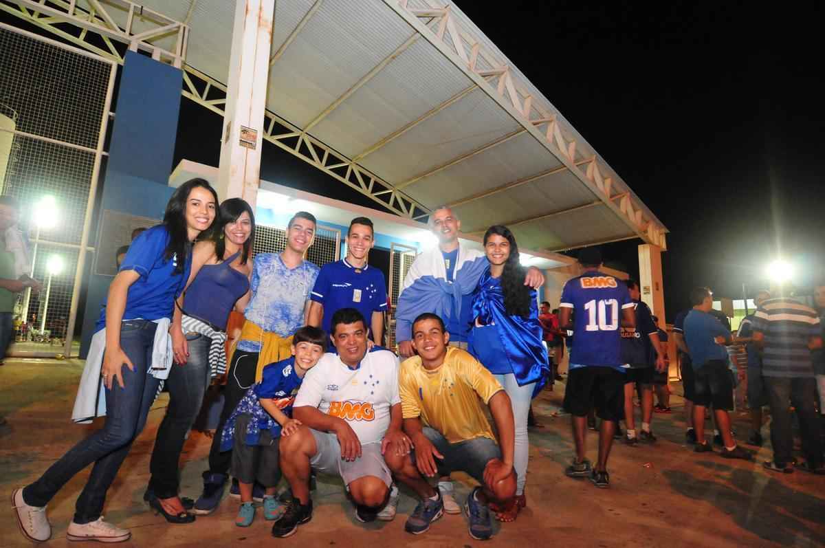 Arena do Calado, em Nova Serrana, recebeu duelo entre Bugre e Raposa, pela terceira rodada do Estadual