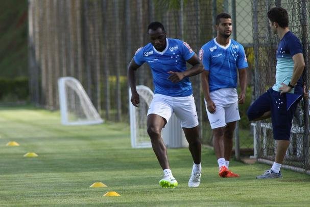 Cruzeiro venceu Minas Boca por 1 a 0 na Toca jogando com reservas e cinco novos reforos
