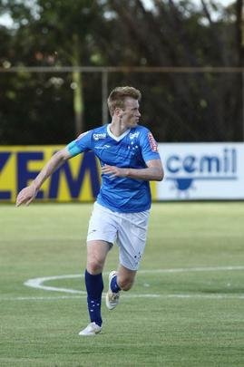 Cruzeiro venceu Minas Boca por 1 a 0 na Toca jogando com reservas e cinco novos reforos