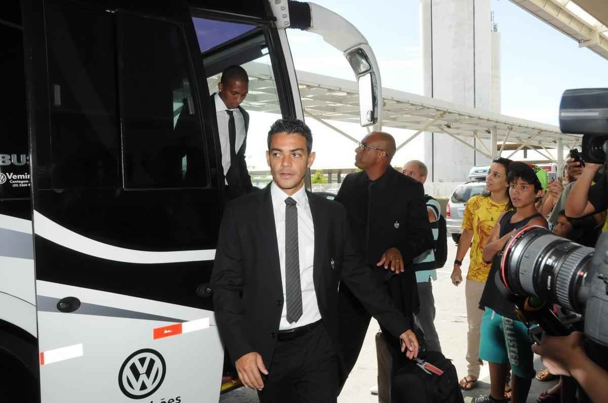 Embarque do Atltico para enfrentar o Colo Colo no Chile