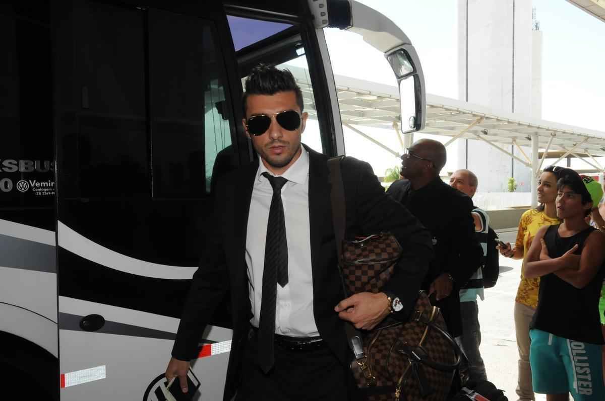 Embarque do Atltico para enfrentar o Colo Colo no Chile