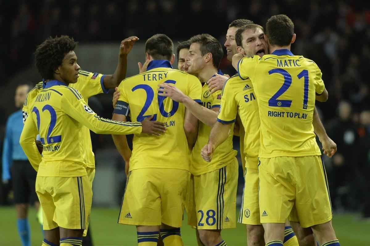 Empate por 1 a 1 no Parque dos Prncipes foi prestigiado por Ra, Beckham, Dunga, Michel Platini e Alex Ferguson