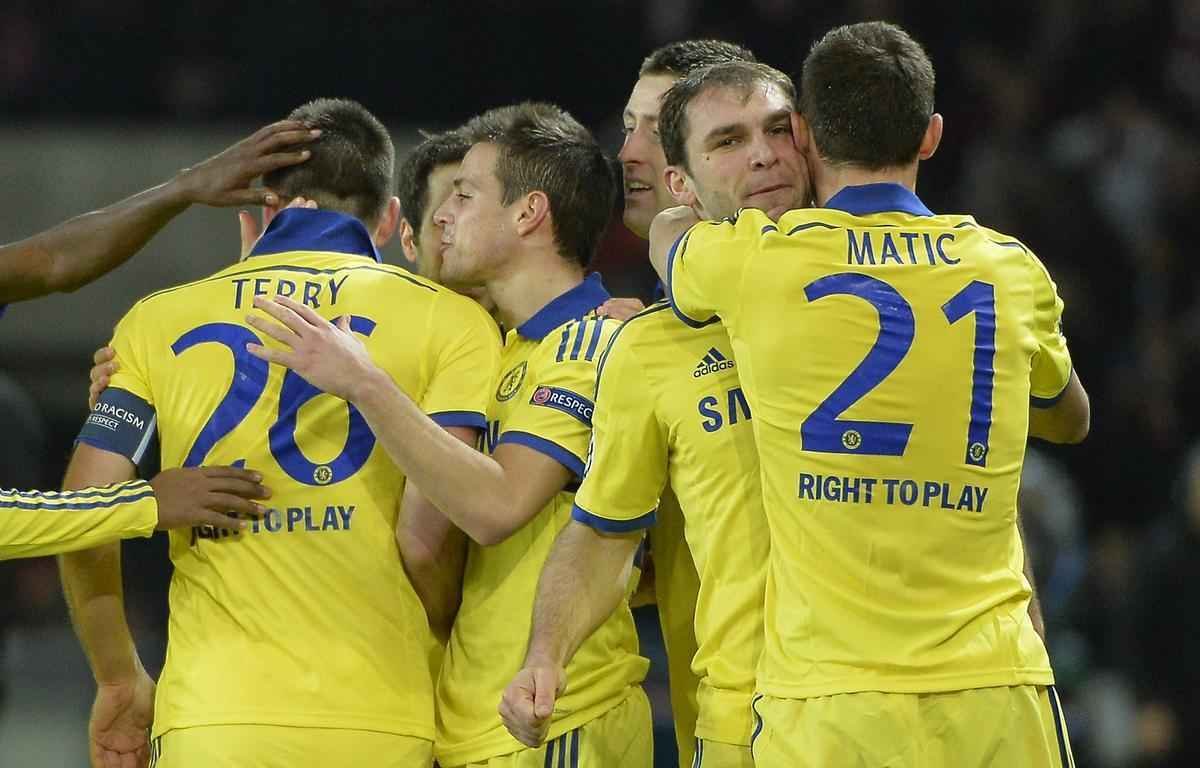 Empate por 1 a 1 no Parque dos Prncipes foi prestigiado por Ra, Beckham, Dunga, Michel Platini e Alex Ferguson