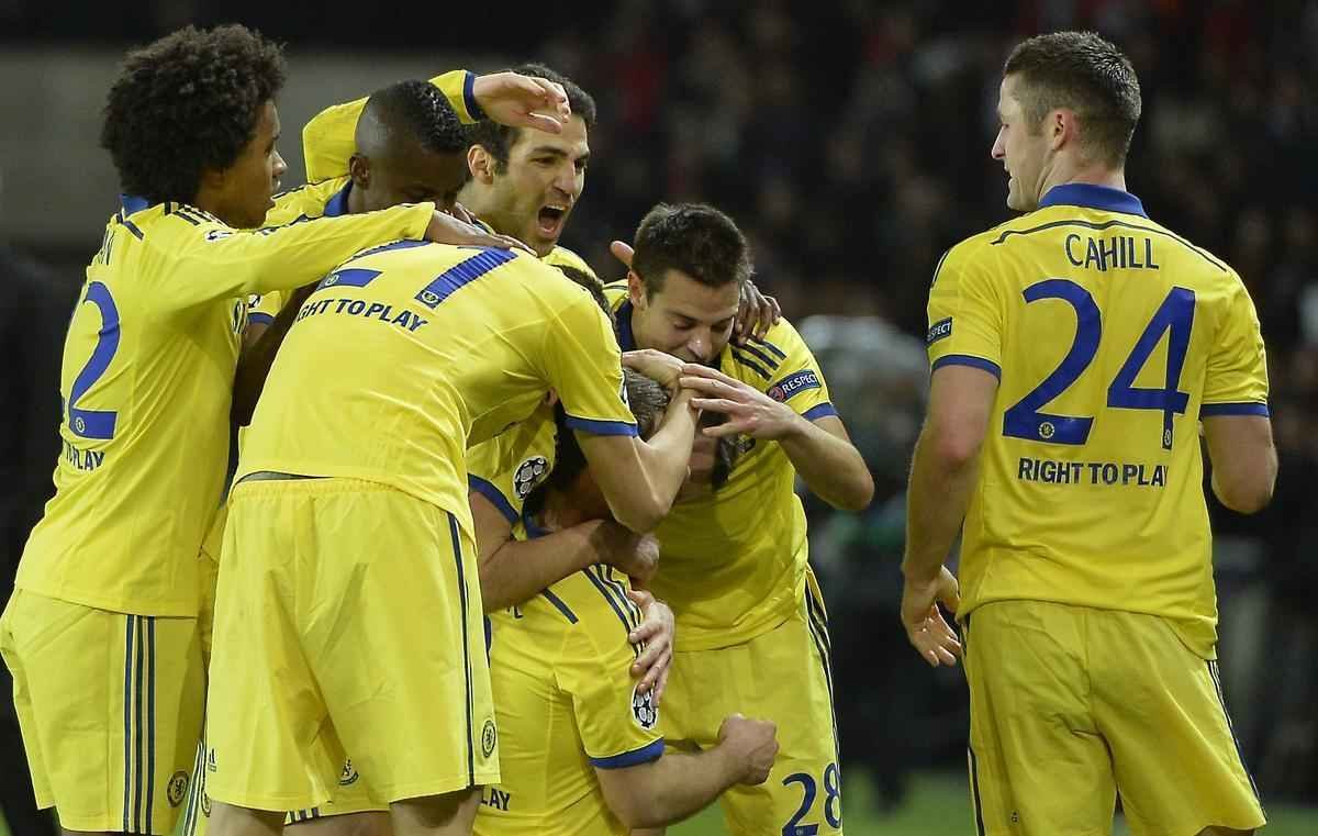 Empate por 1 a 1 no Parque dos Prncipes foi prestigiado por Ra, Beckham, Dunga, Michel Platini e Alex Ferguson