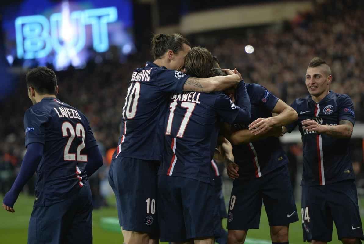 Empate por 1 a 1 no Parque dos Prncipes foi prestigiado por Ra, Beckham, Dunga, Michel Platini e Alex Ferguson