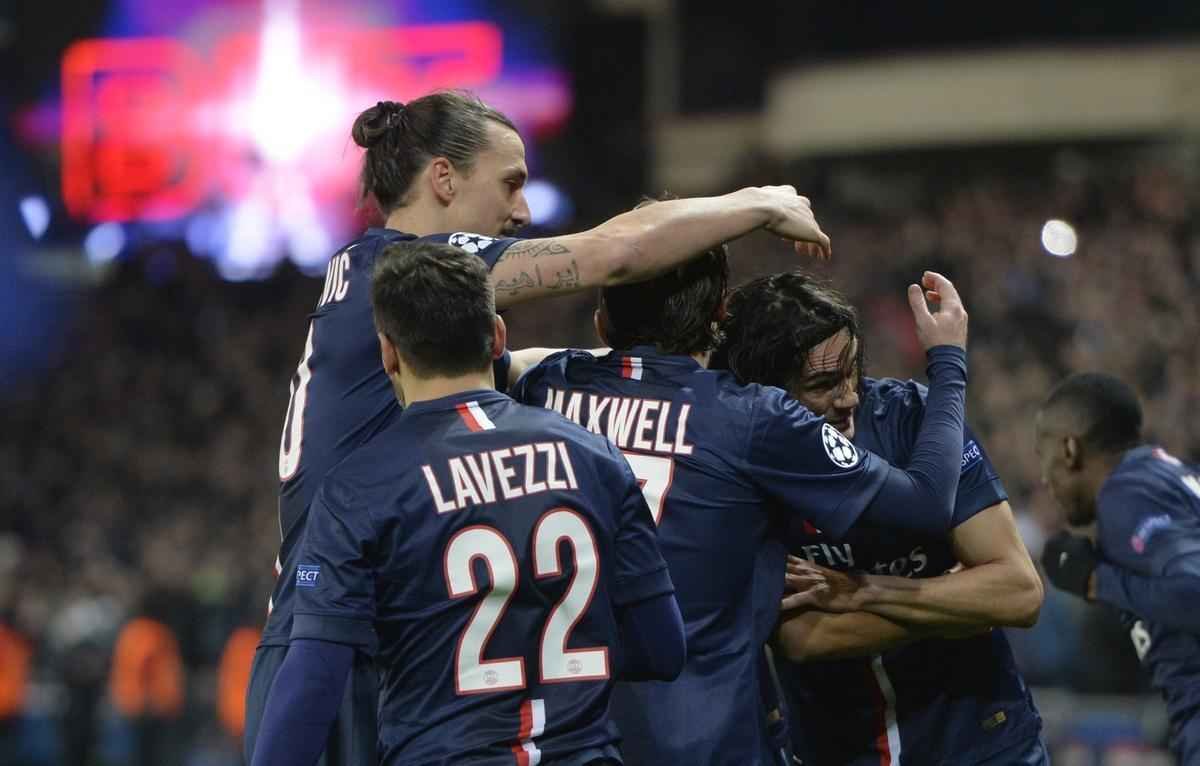 Empate por 1 a 1 no Parque dos Prncipes foi prestigiado por Ra, Beckham, Dunga, Michel Platini e Alex Ferguson