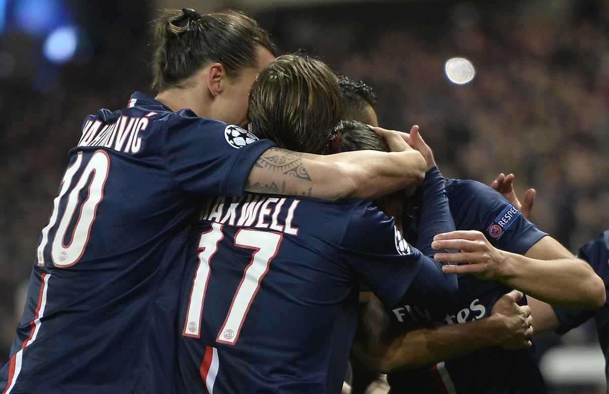 Empate por 1 a 1 no Parque dos Prncipes foi prestigiado por Ra, Beckham, Dunga, Michel Platini e Alex Ferguson