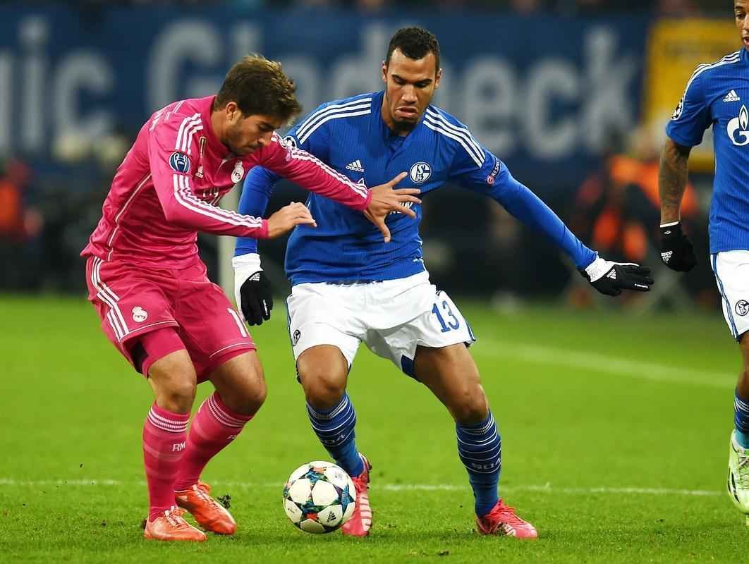 Real Madrid visitou o Schalke 04 em Gelsenkirchen, na Alemanha, no jogo de ida das oitavas de final