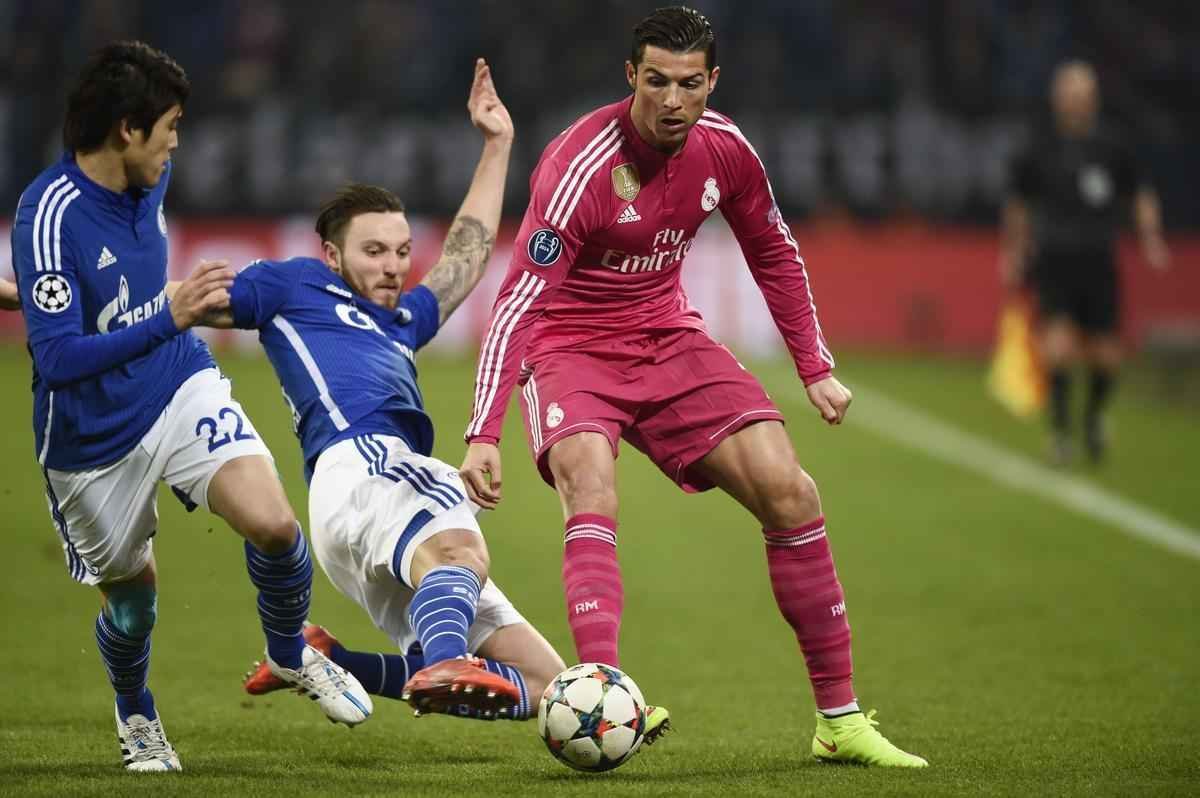 Real Madrid visitou o Schalke 04 em Gelsenkirchen, na Alemanha, no jogo de ida das oitavas de final