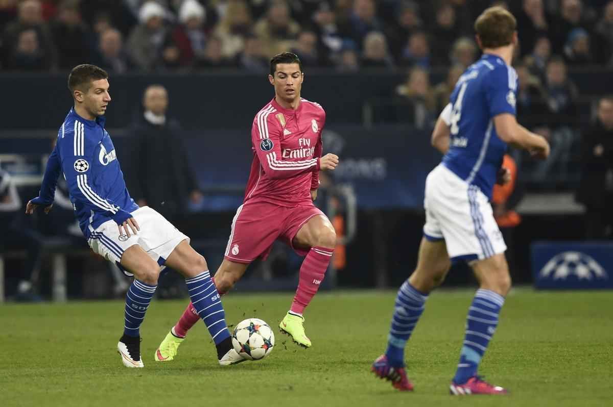 Real Madrid visitou o Schalke 04 em Gelsenkirchen, na Alemanha, no jogo de ida das oitavas de final