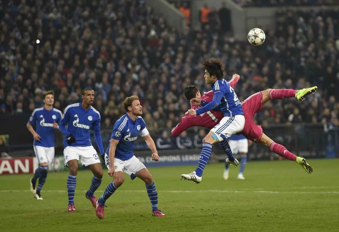 Real Madrid visitou o Schalke 04 em Gelsenkirchen, na Alemanha, no jogo de ida das oitavas de final