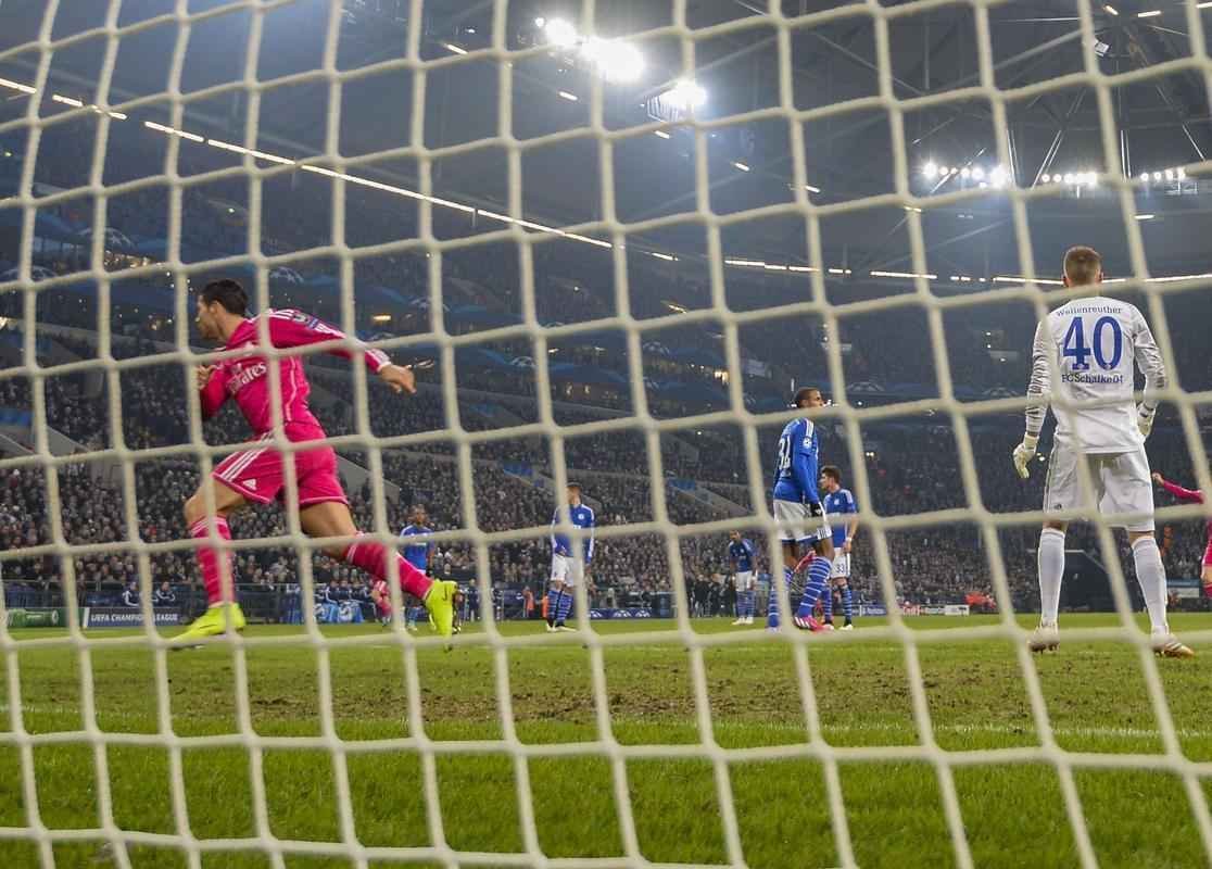 Real Madrid visitou o Schalke 04 em Gelsenkirchen, na Alemanha, no jogo de ida das oitavas de final