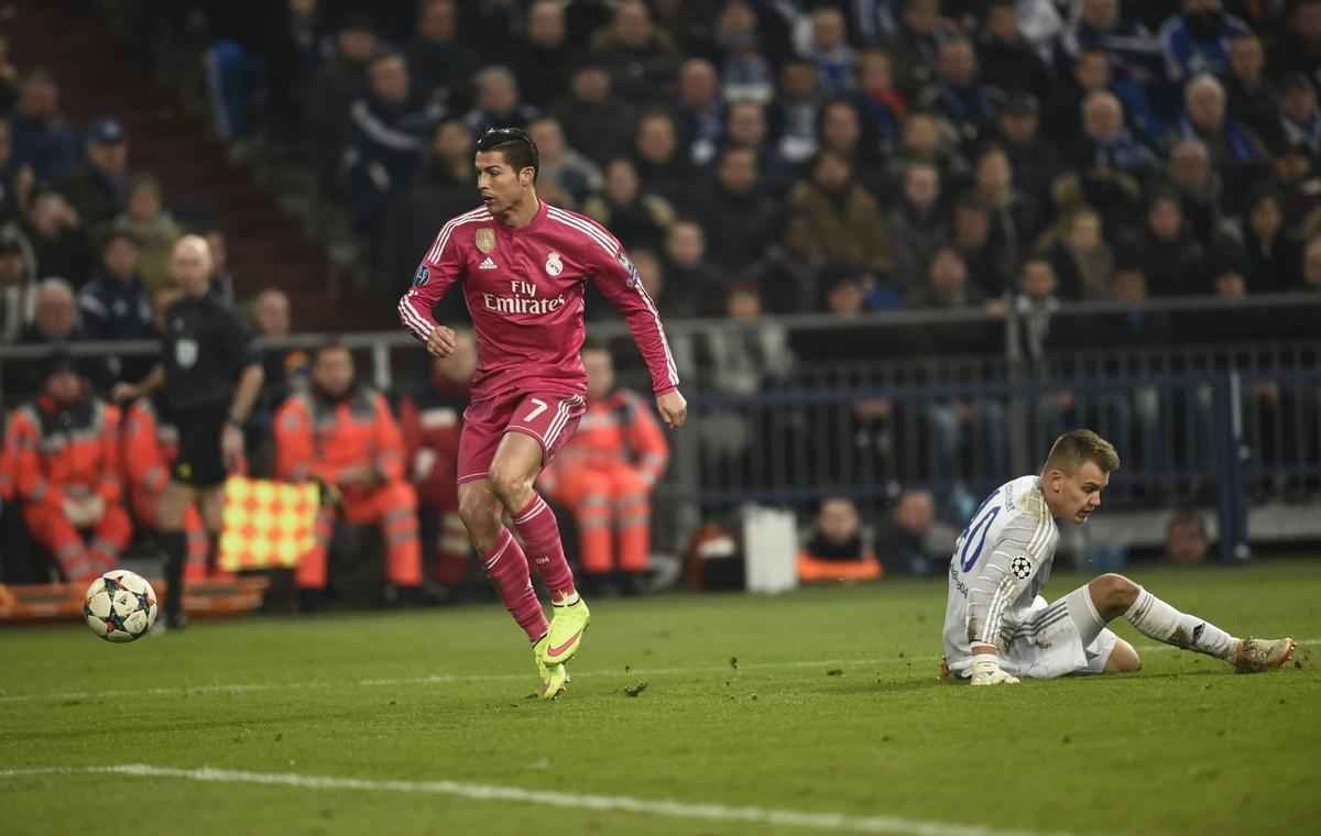 Real Madrid visitou o Schalke 04 em Gelsenkirchen, na Alemanha, no jogo de ida das oitavas de final