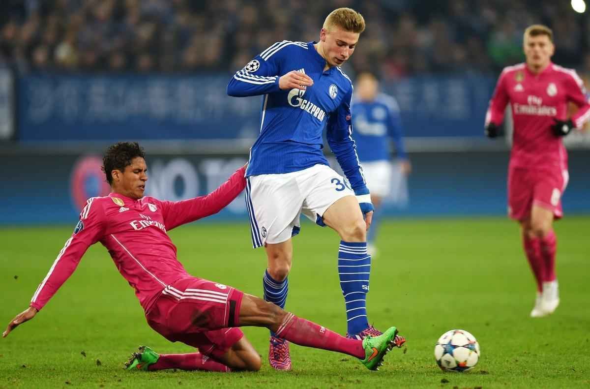 Real Madrid visitou o Schalke 04 em Gelsenkirchen, na Alemanha, no jogo de ida das oitavas de final