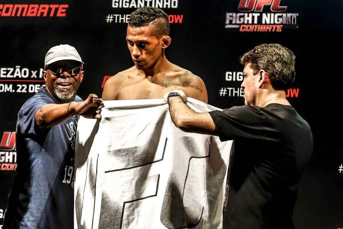 Pesagem do UFC em Porto Alegre - Iuri Marajo 