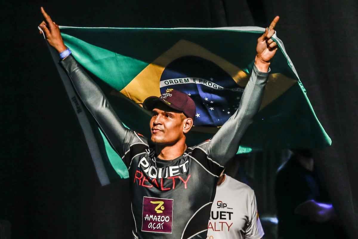Pesagem do UFC em Porto Alegre - Cezar Mutante