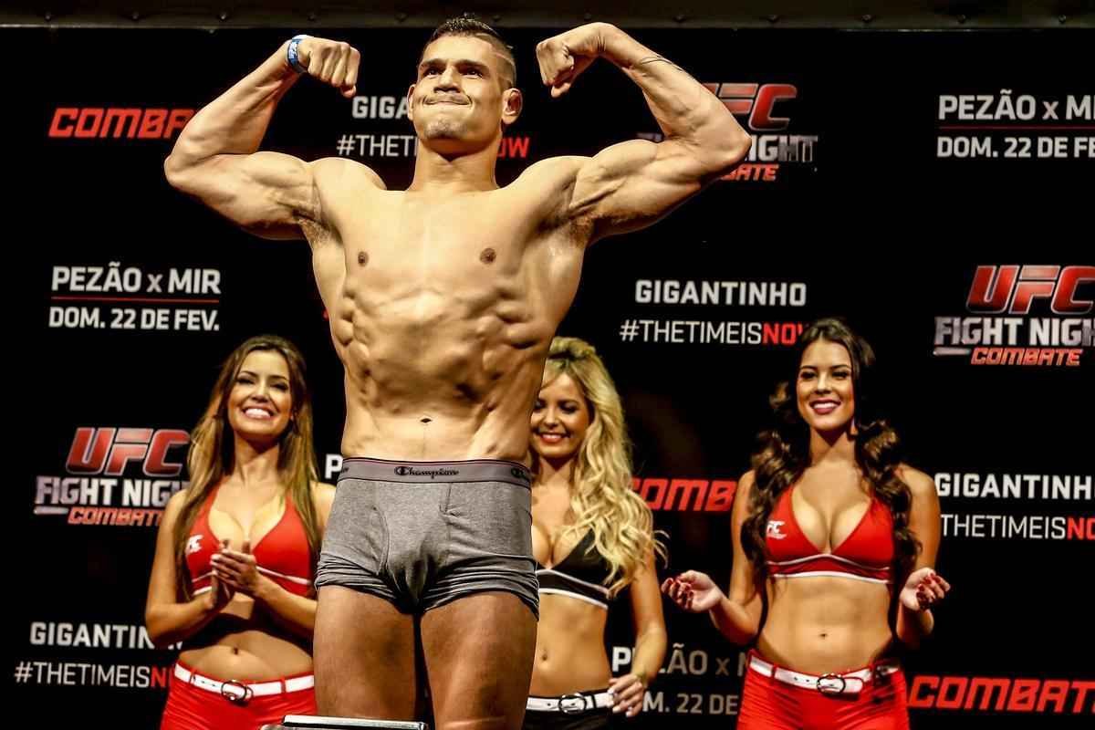 Pesagem do UFC em Porto Alegre - Cezar Mutante