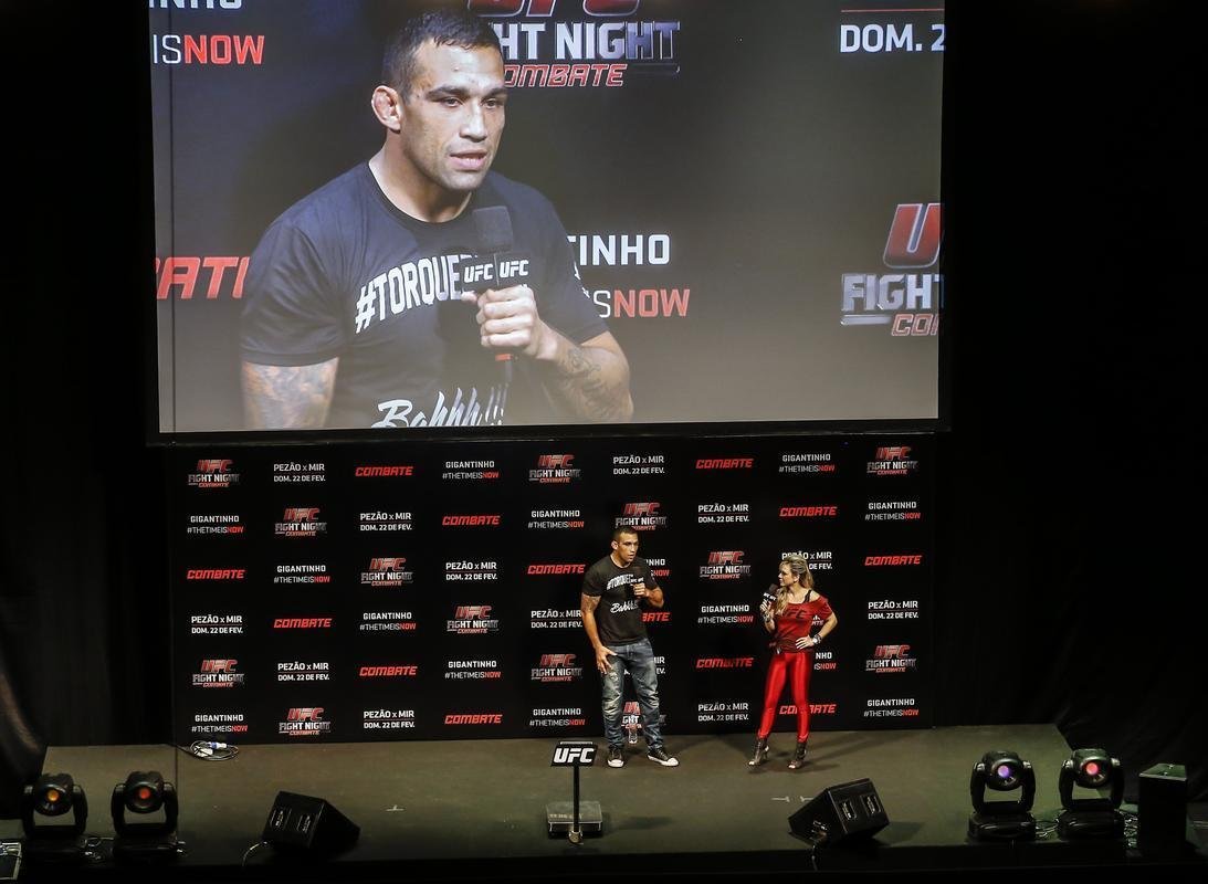 Fotos do evento realizado para os fs do UFC em Porto Alegre
