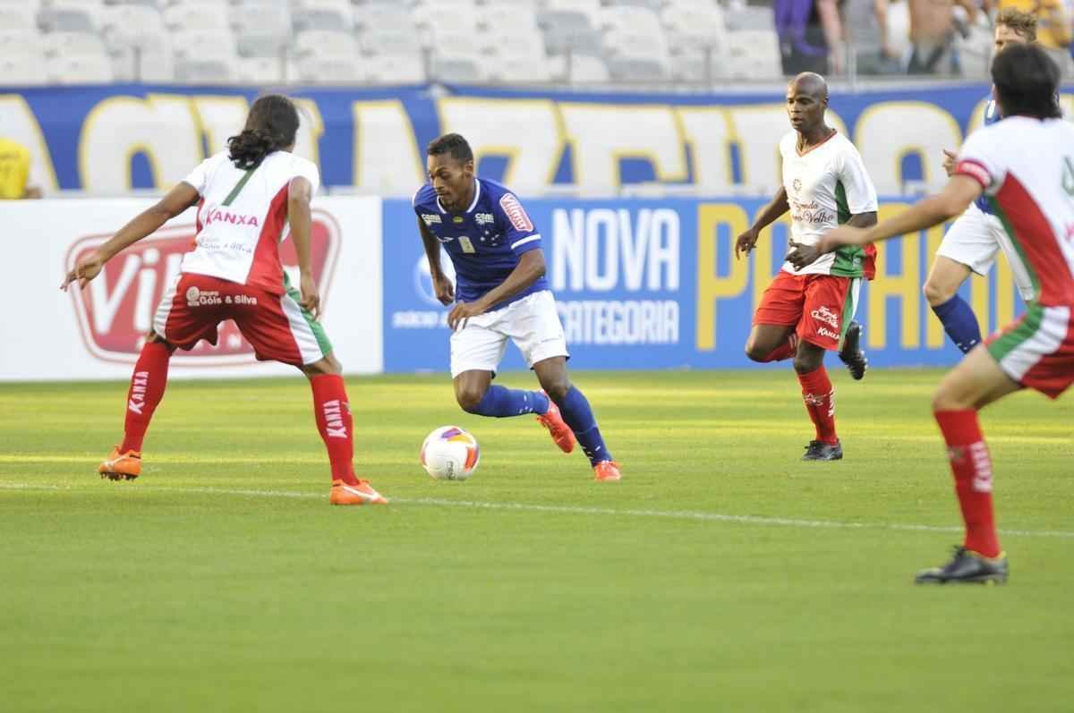 Imagens do confronto entre Cruzeiro e Boa, no Mineiro, pela quarta rodada do Campeonato Mineiro
