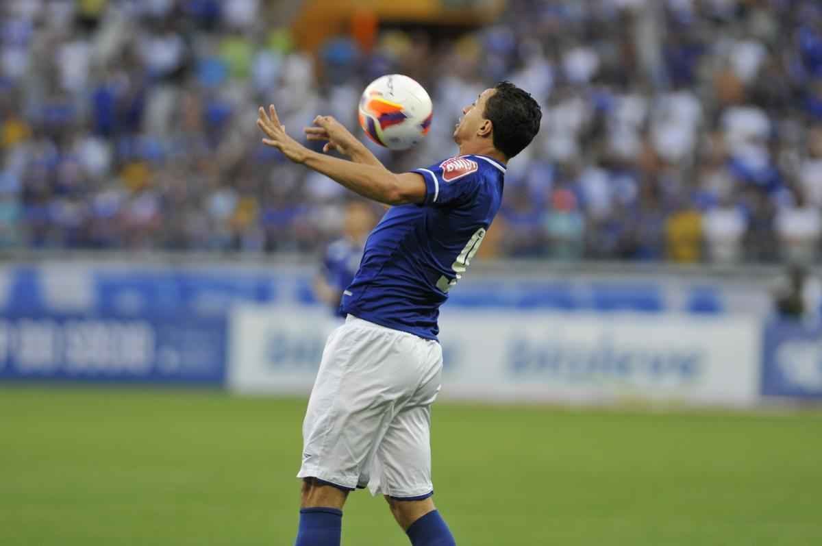 Imagens do confronto entre Cruzeiro e Boa, no Mineiro, pela quarta rodada do Campeonato Mineiro