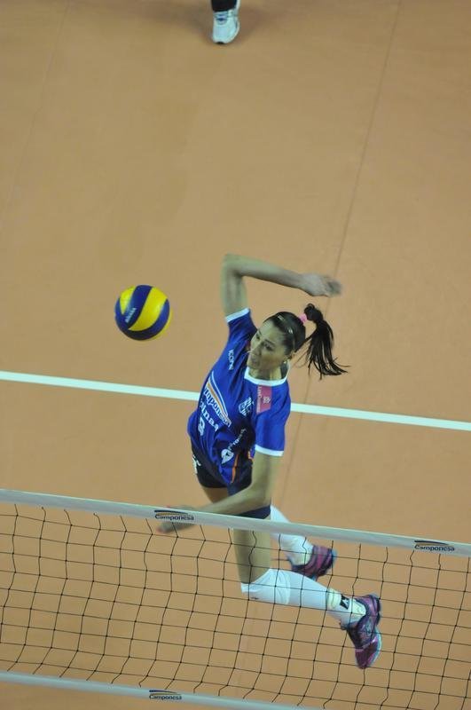 Jaqueline, jogadora do time do Minas