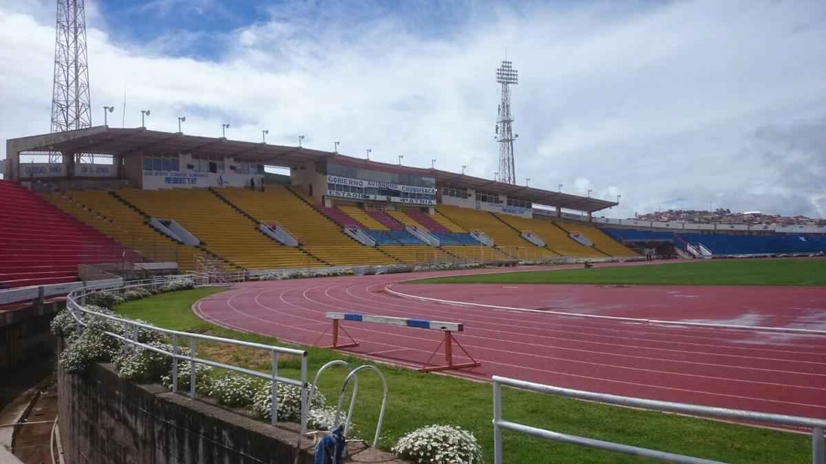 Estdio apresenta boas condies de estrutura e gramado aparentemente bem cuidado