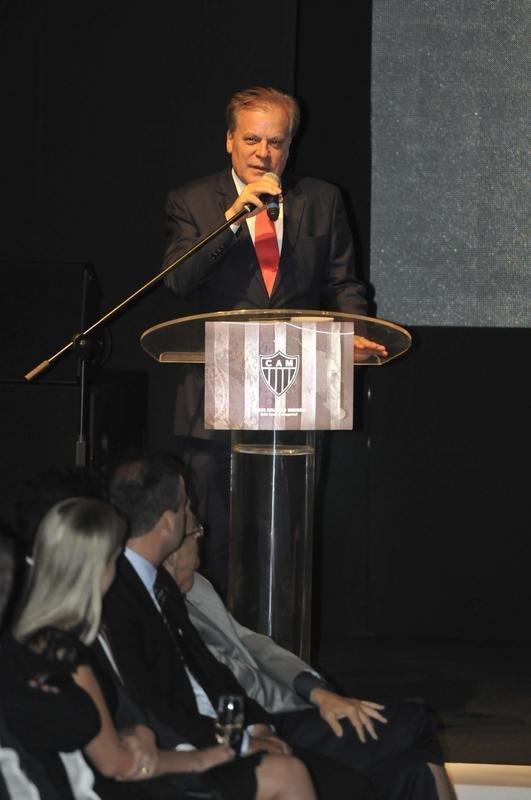 Fotos do novo uniforme do Atltico