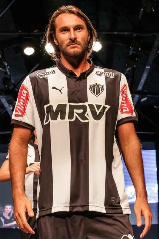 Fotos do novo uniforme do Atltico