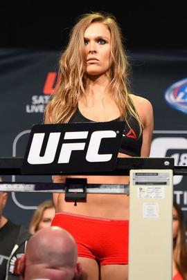 Galeria de fotos da da pesagem do UFC 184, em Los Angeles - Ronda Rousey