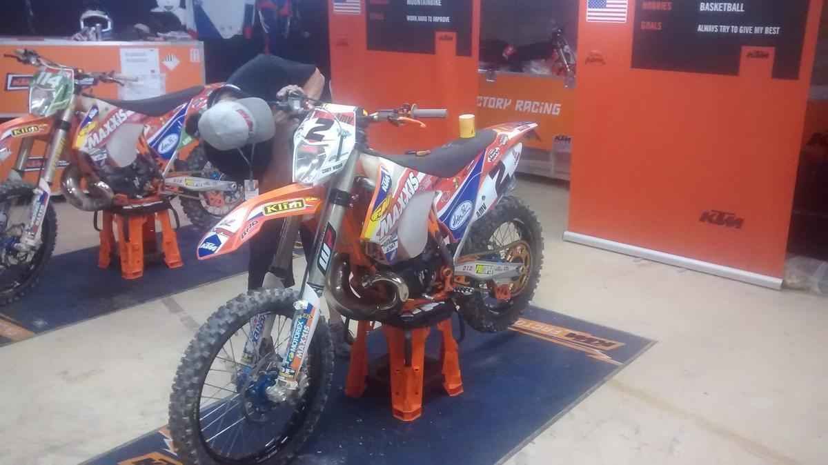 Imagens do percurso e dos treinos livres do Mundial de Superenduro, no Ginsio Mineirinho, em BH