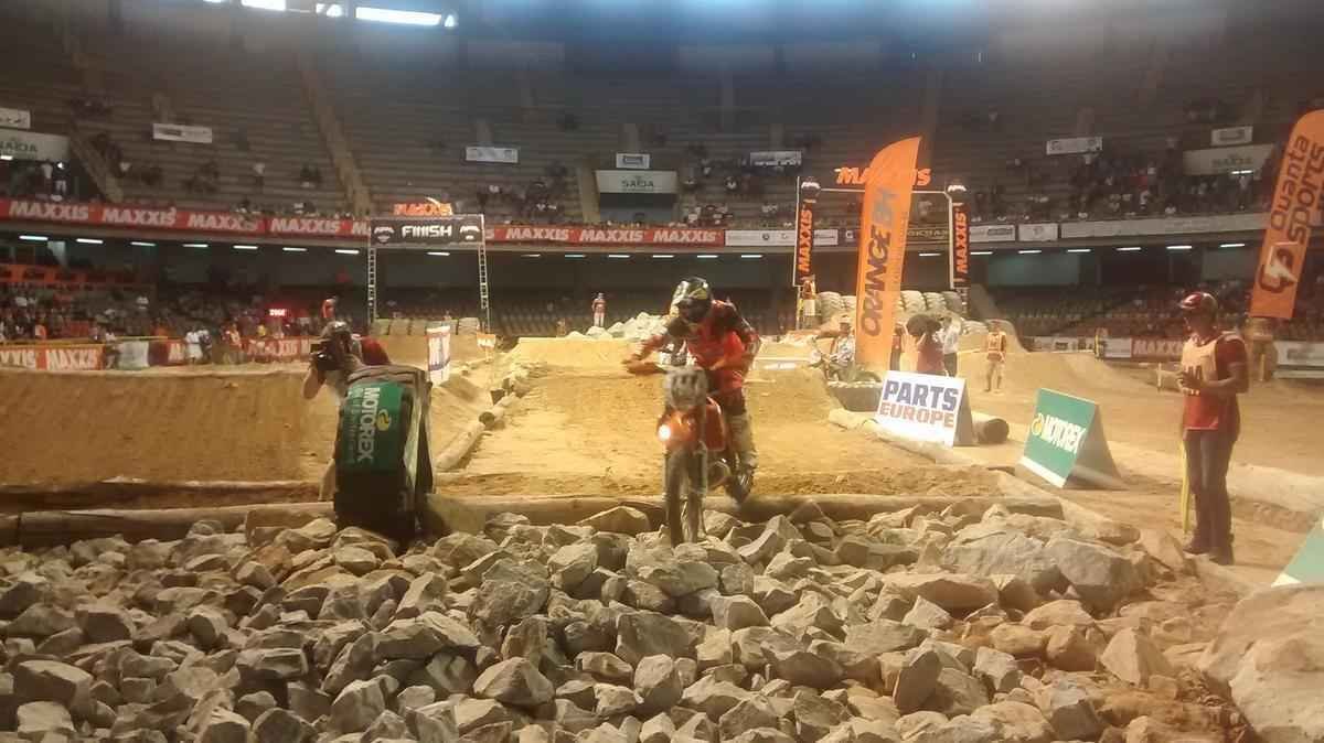 Imagens do percurso e dos treinos livres do Mundial de Superenduro, no Ginsio Mineirinho, em BH