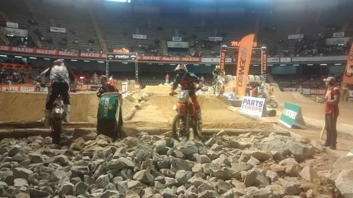Imagens do percurso e dos treinos livres do Mundial de Superenduro, no Ginsio Mineirinho, em BH