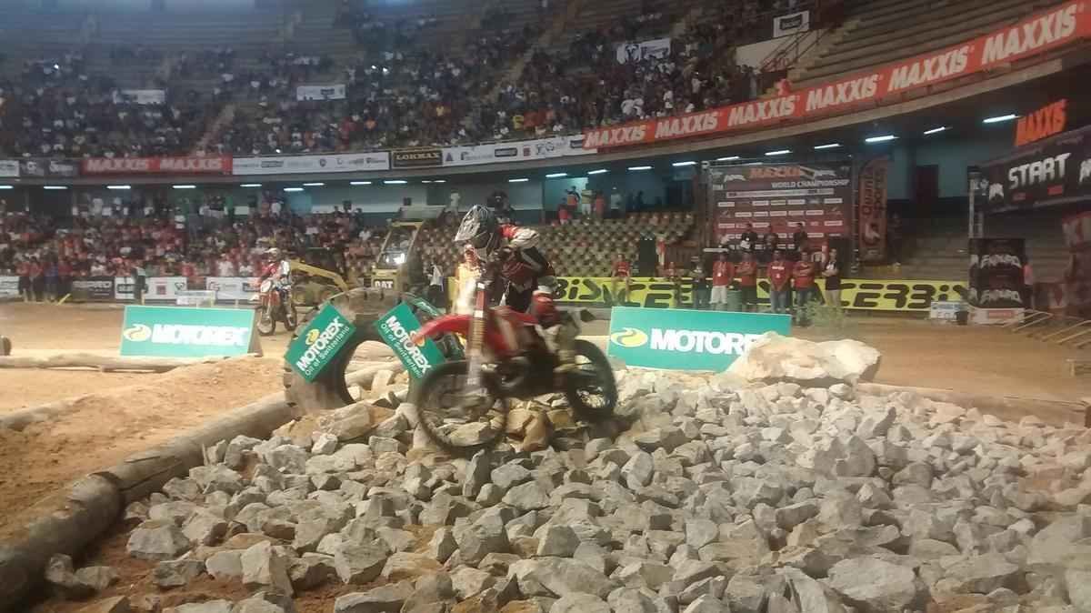 Imagens do percurso e dos treinos livres do Mundial de Superenduro, no Ginsio Mineirinho, em BH