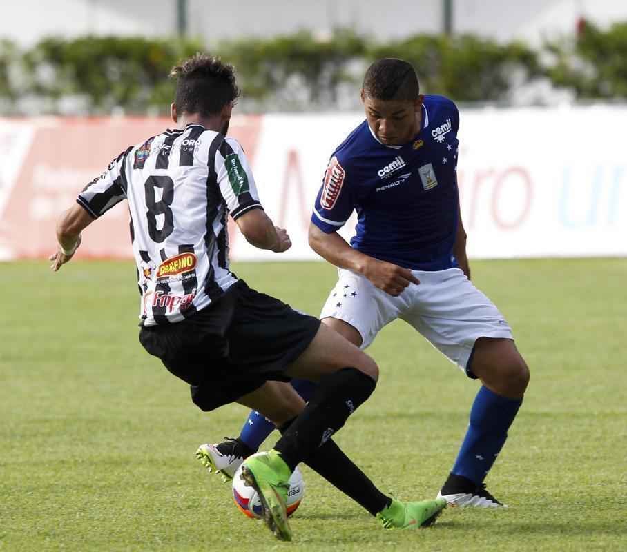 Fotos do jogo entre Tupi e Cruzeiro, em Juiz de Fora, pela quinta rodada do Campeonato Mineiro