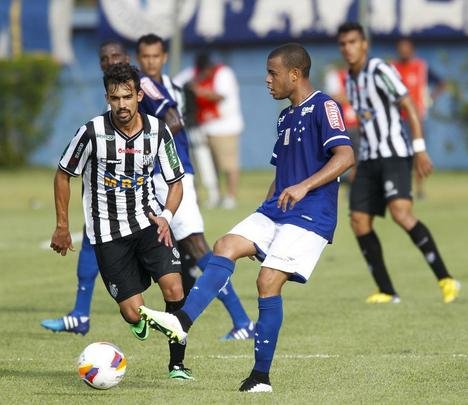Fotos do jogo entre Tupi e Cruzeiro, em Juiz de Fora, pela quinta rodada do Campeonato Mineiro