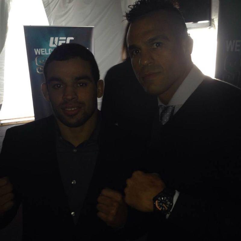 Fotos da super coletiva do UFC em Los Angeles - Renan Baro e Vitor Belfort