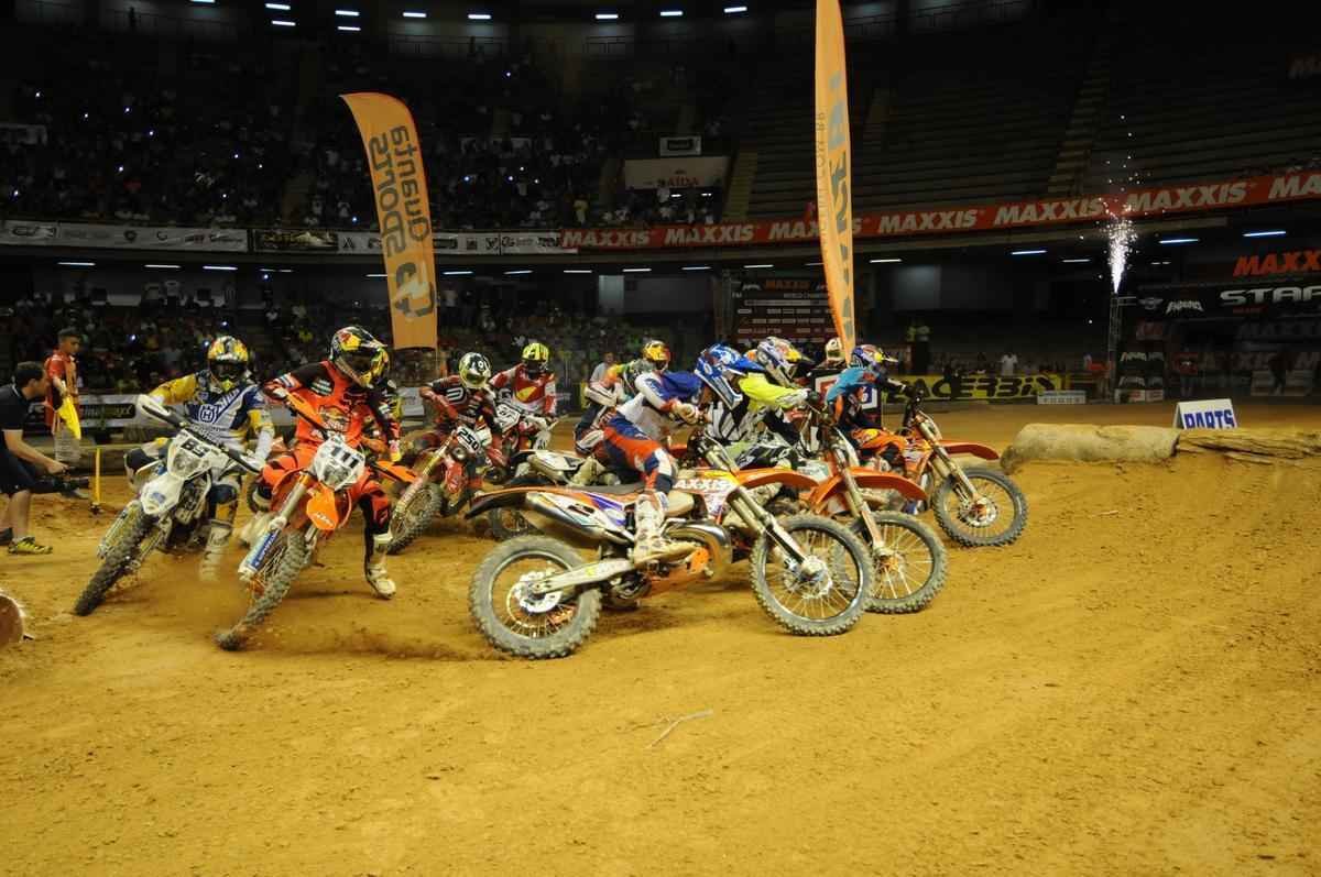 Imagens exclusivas da penltima etapa do Mundial de Superenduro, no Mineirinho, em BH