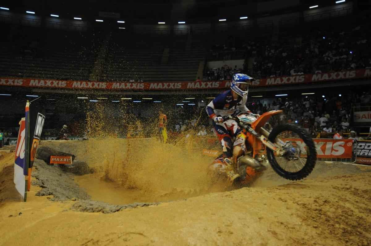 Imagens exclusivas da penltima etapa do Mundial de Superenduro, no Mineirinho, em BH